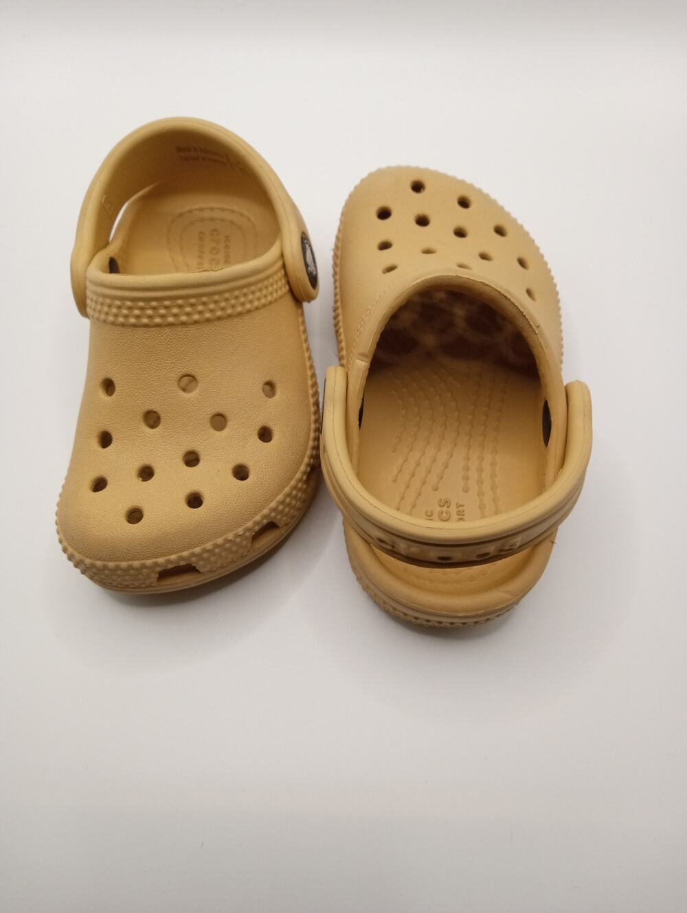 CROCS Tan Childs Baby Crocs Size 5C Clog Sandals  1015